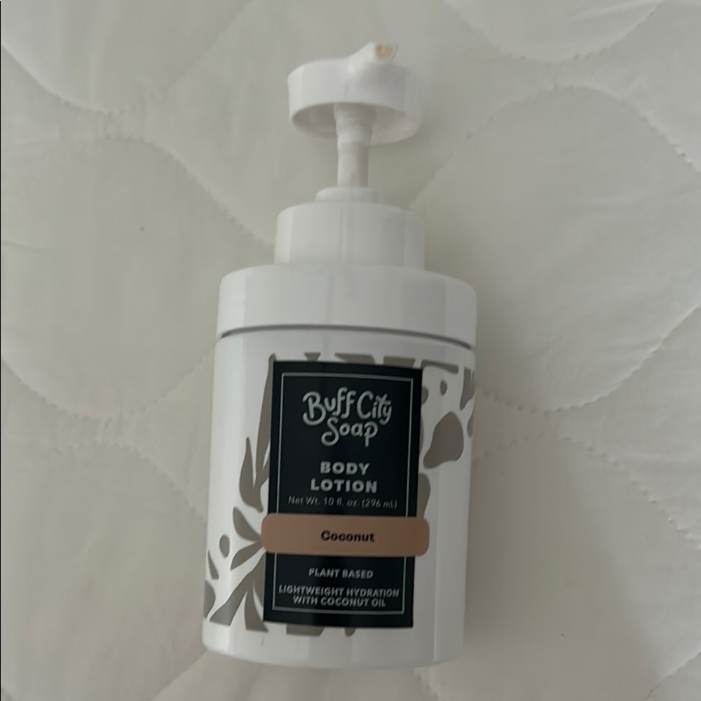 White Moisturizing Body Oil Spa Collection